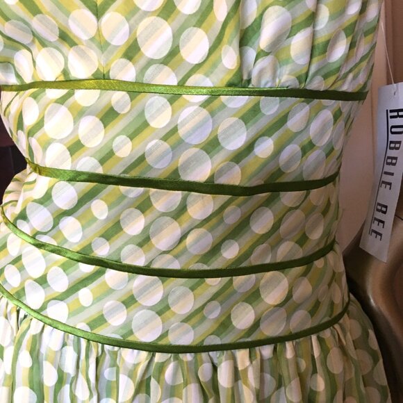 ROBBIE BEE ๐ช Fit & Flare green polka dot dress ๐ช NEW WITH TAGS!! - Picture 5 of 12